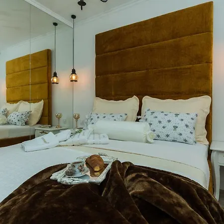 Francesca Baroque Apartment *
