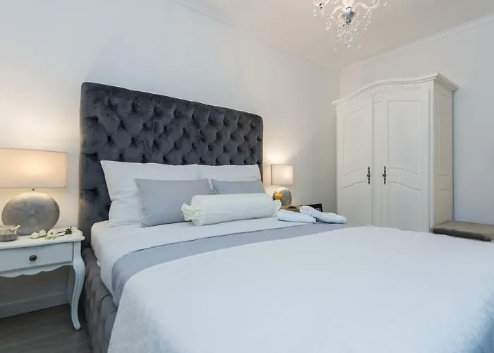 Francesca Baroque Apartman *